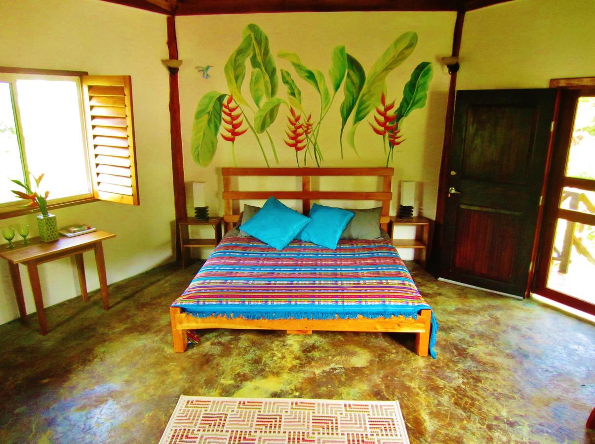 Casa Abundancyah B&B Bocas del Toro Exterior foto